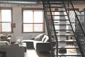 不倫相手の住所を特定する方法は匿名での比較検討が重要？