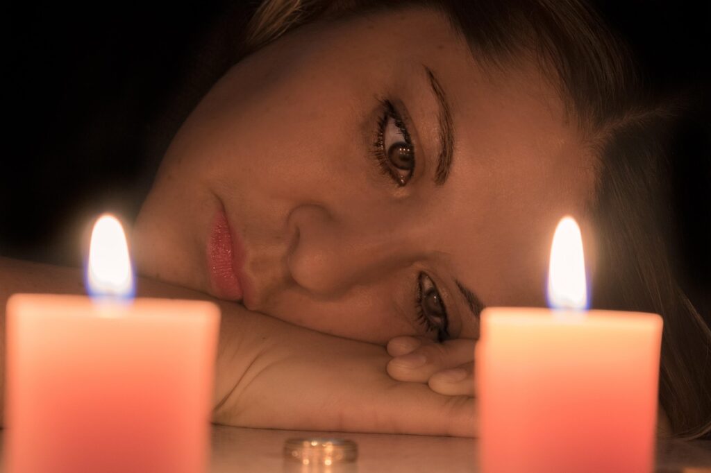 不倫の証拠が揃ったら、旦那との離婚を比較するべき？